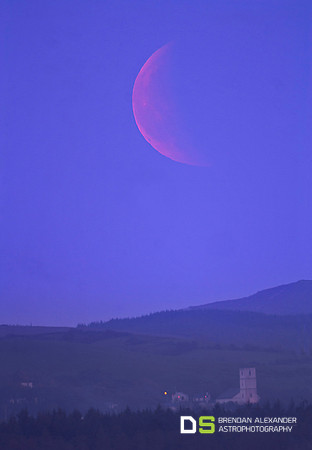 Eclipsed Moon Rise